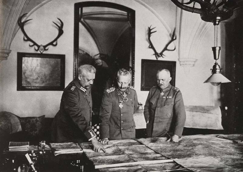 Hindenburg_Kaiser_Ludendorff.jpg